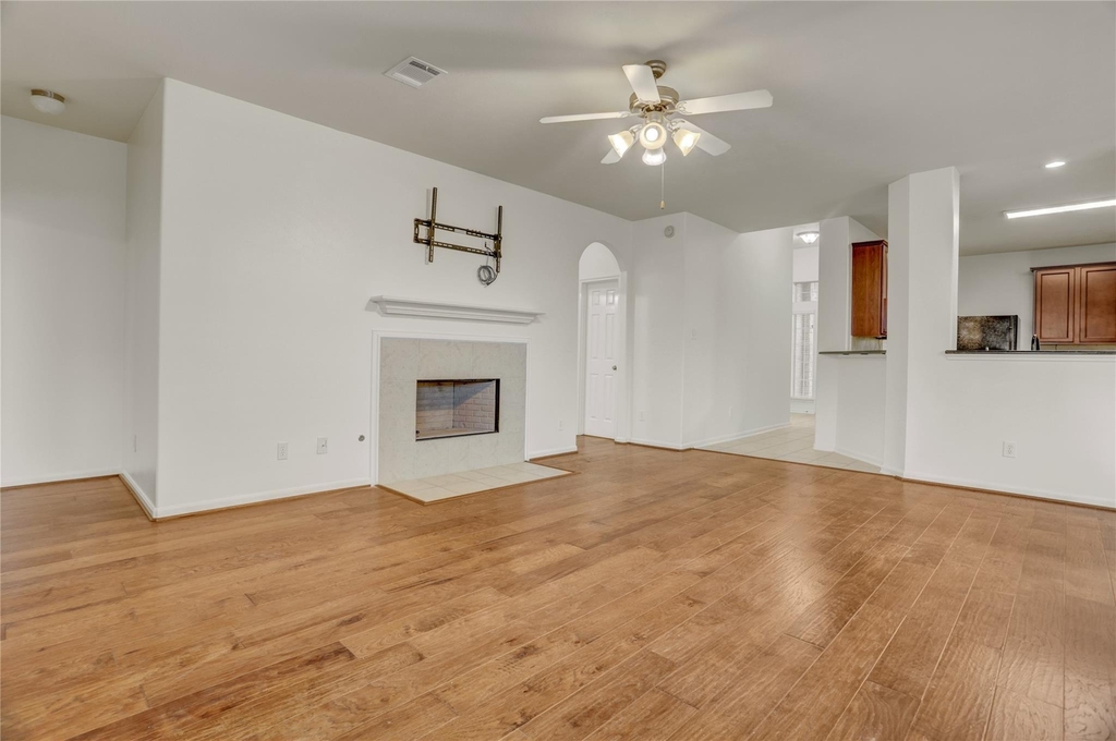 7406 Sabinal Creek Drive - Photo 6