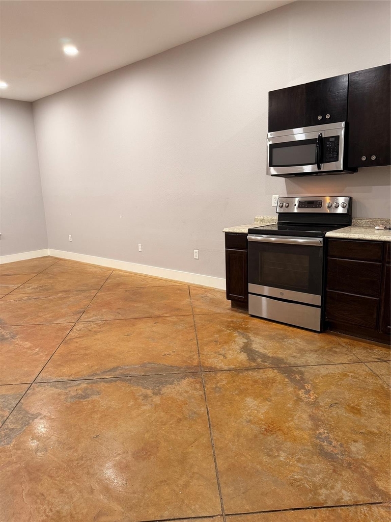 3208 Jackson Street - Photo 4