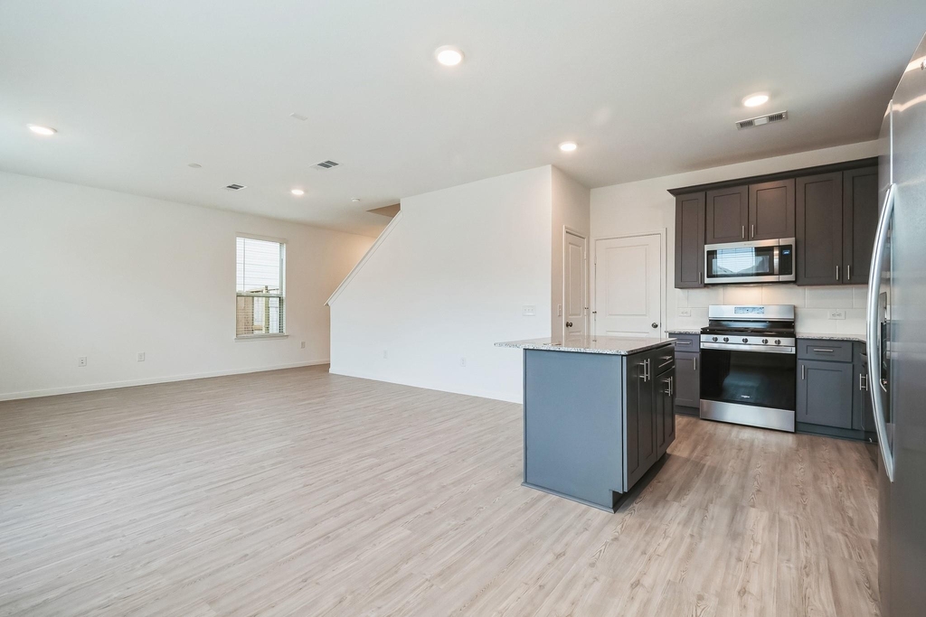 16523 Pine Arrow Drive - Photo 7