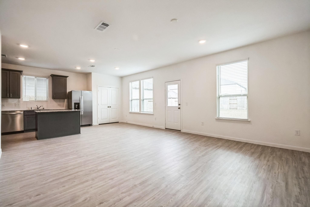 16523 Pine Arrow Drive - Photo 11