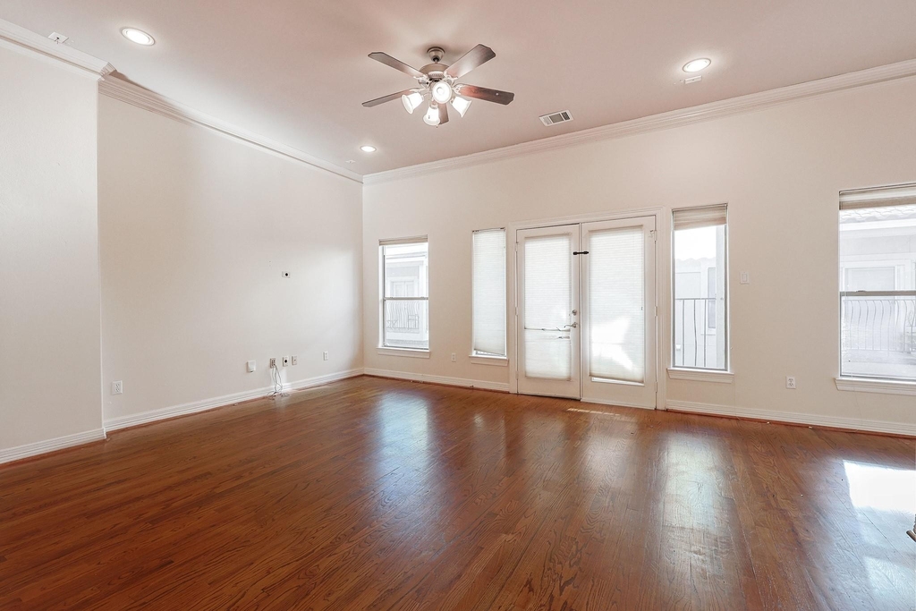 2540 Prospect Street - Photo 3