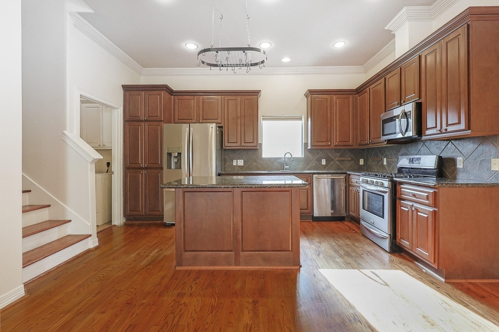 2540 Prospect Street - Photo 12