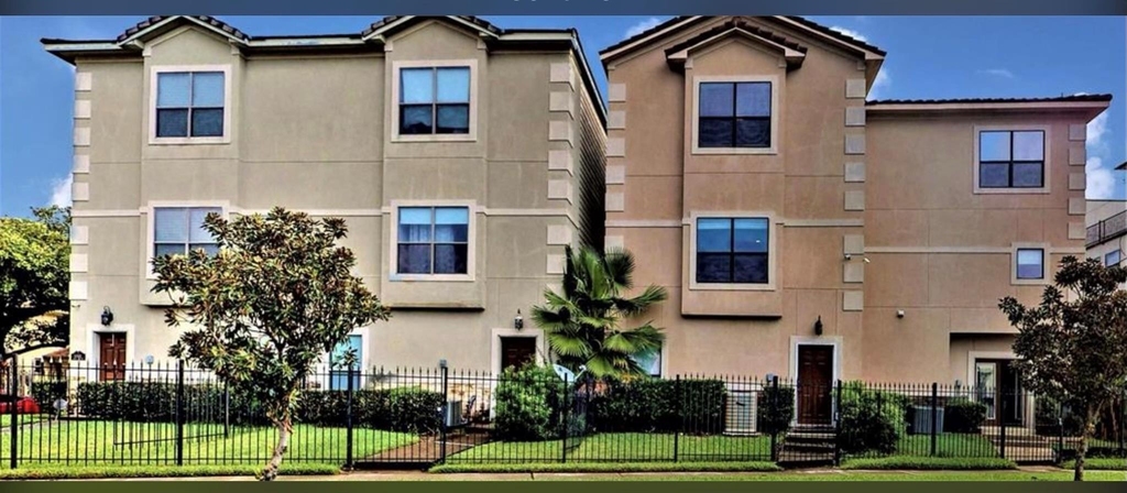 2540 Prospect Street - Photo 0