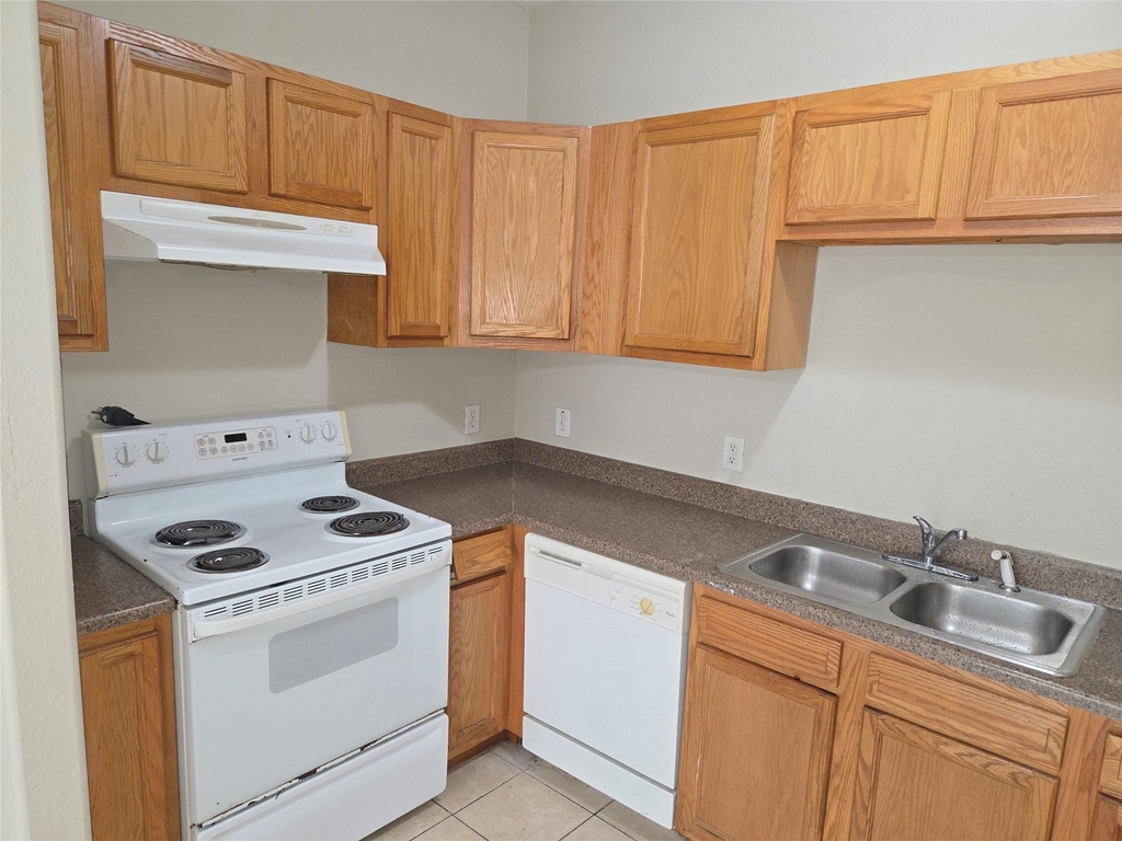 10015 Wiloak Street - Photo 5
