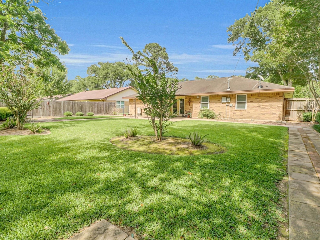 805 Bluebonnet Lane - Photo 13