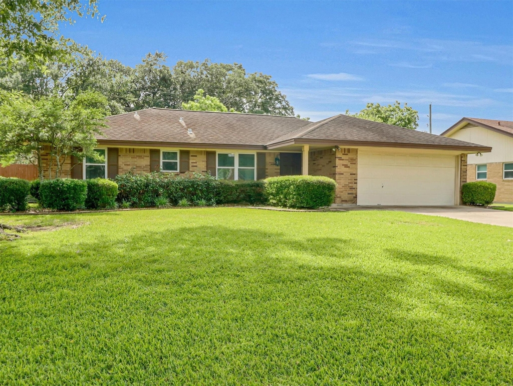 805 Bluebonnet Lane - Photo 1