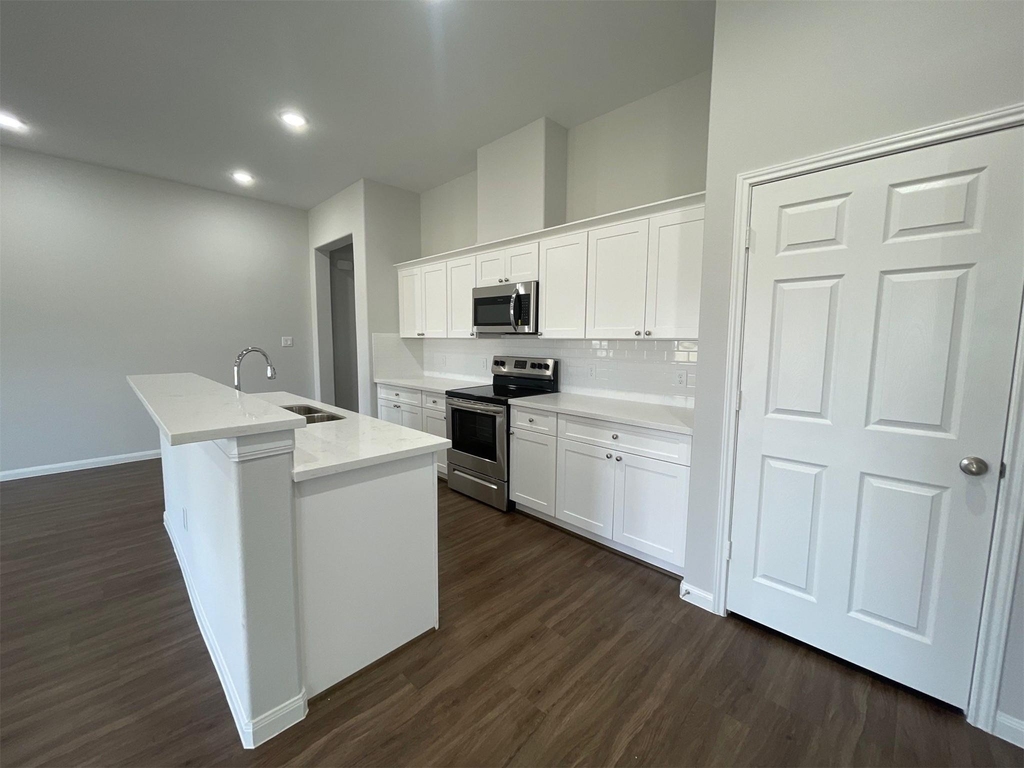 1055 Road 5736 - Photo 6