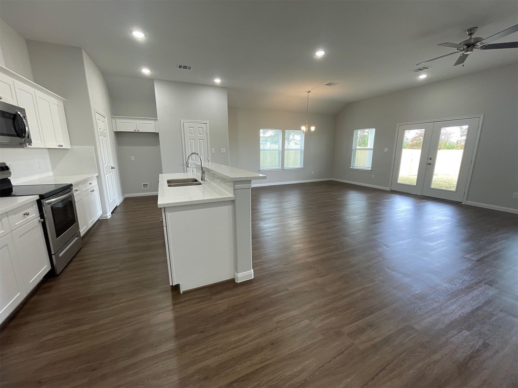 1055 Road 5736 - Photo 1