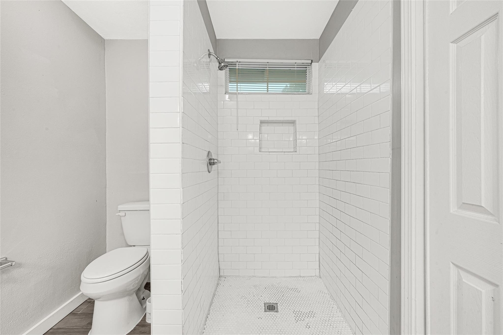 5009 Bataan Road - Photo 21