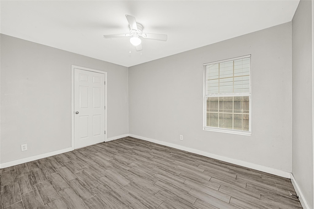 5009 Bataan Road - Photo 18