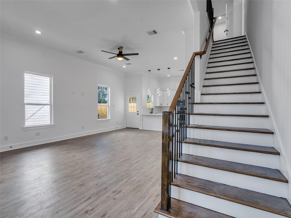 5128 Clover Street - Photo 5