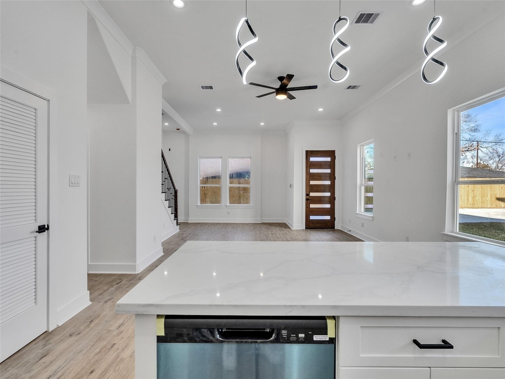 5128 Clover Street - Photo 12