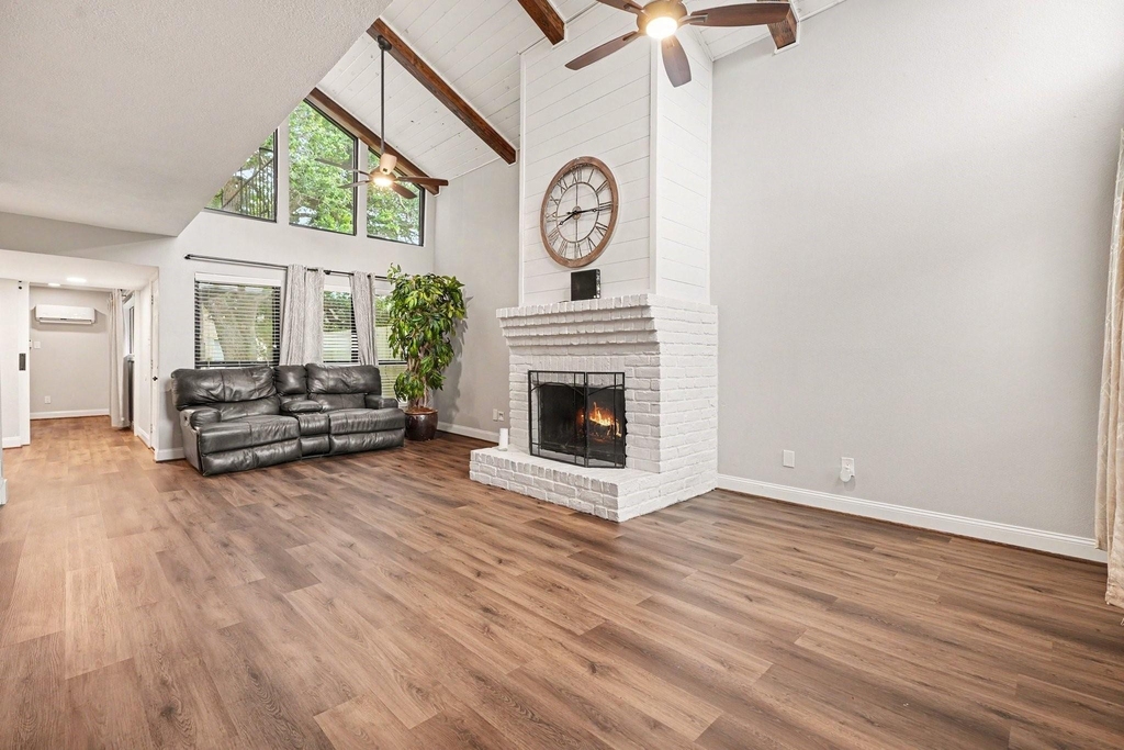 18242 Lakeside Lane - Photo 1