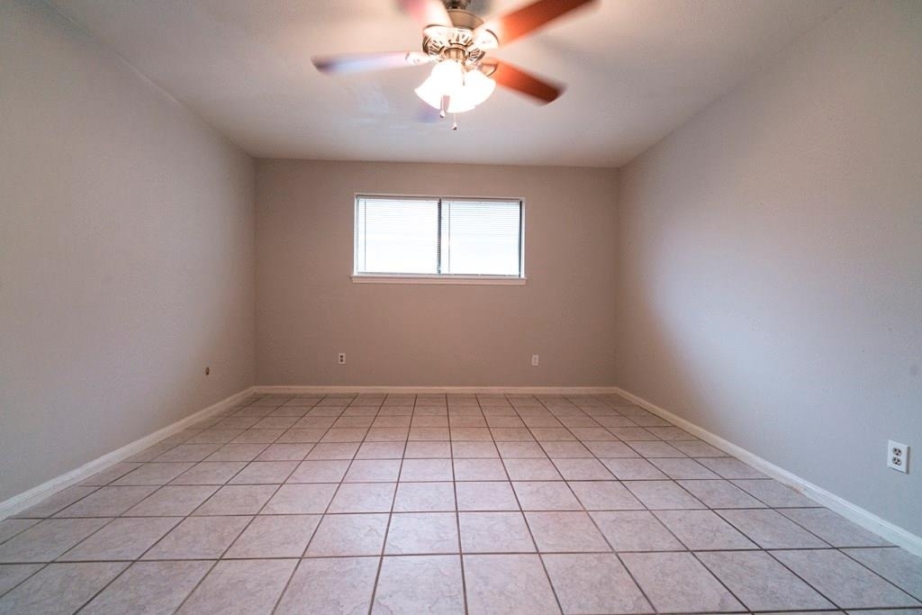 18746 Wood Glen Lane - Photo 6
