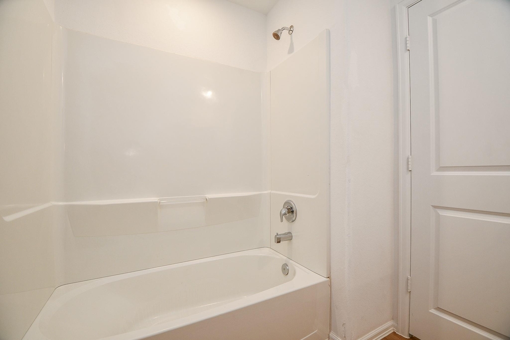 1460 Twilight Green Dr - Photo 21