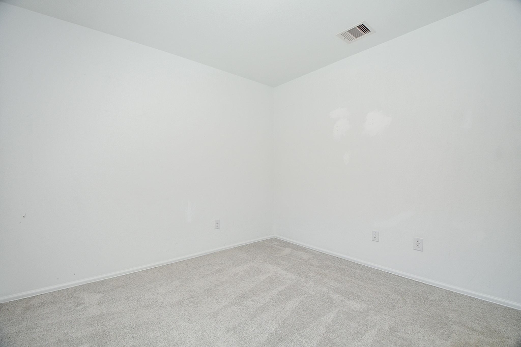 1460 Twilight Green Dr - Photo 19