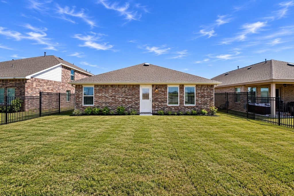 1460 Twilight Green Dr - Photo 23