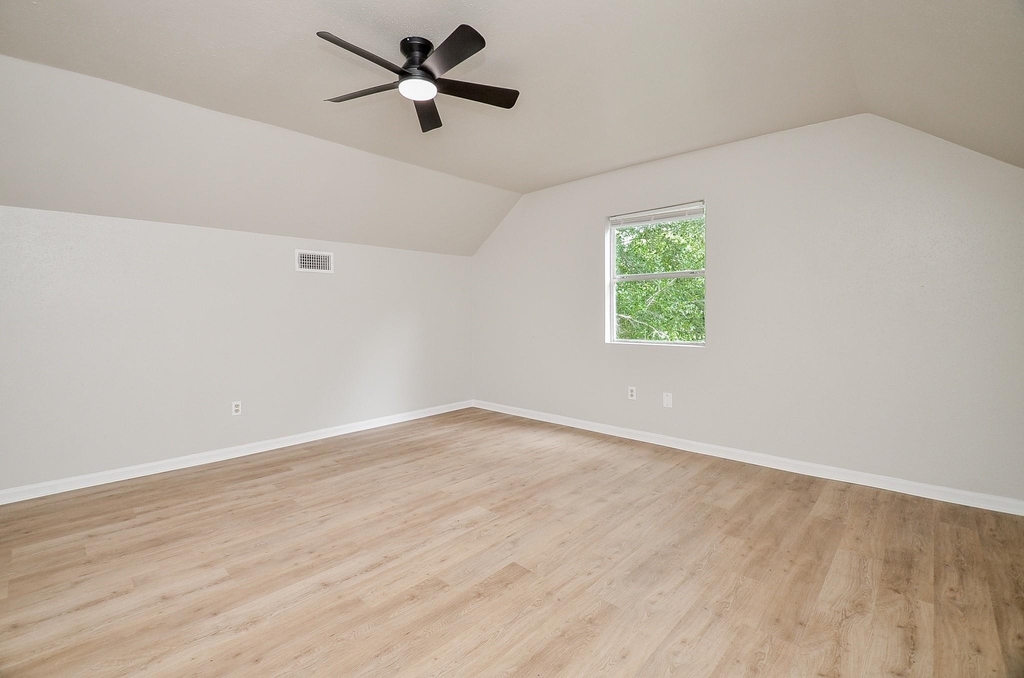 9903 Bromel Station Street - Photo 21