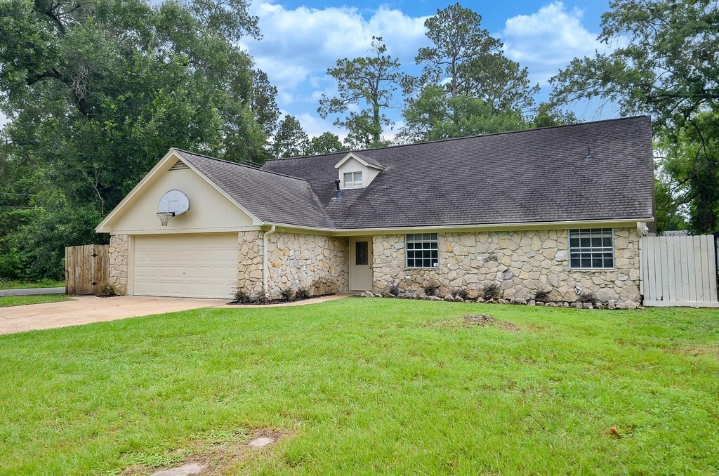 9903 Bromel Station Street - Photo 0