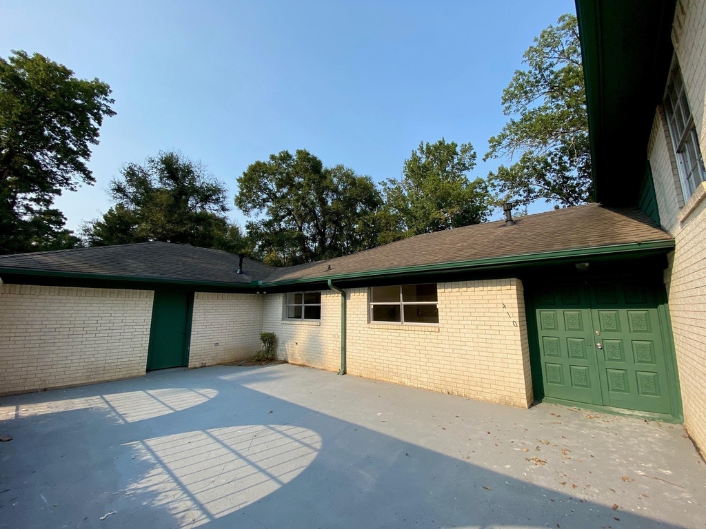 410 Cordell Drive - Photo 1