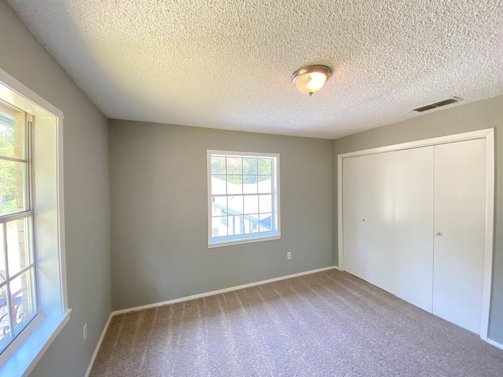410 Cordell Drive - Photo 15