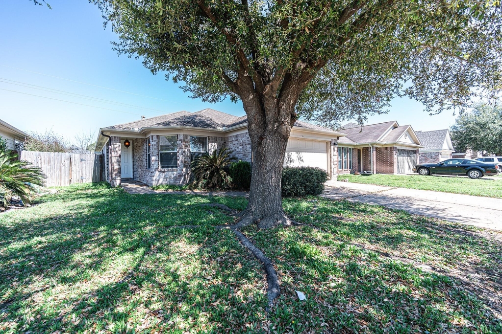 19538 Narcissus Brook Lane - Photo 0