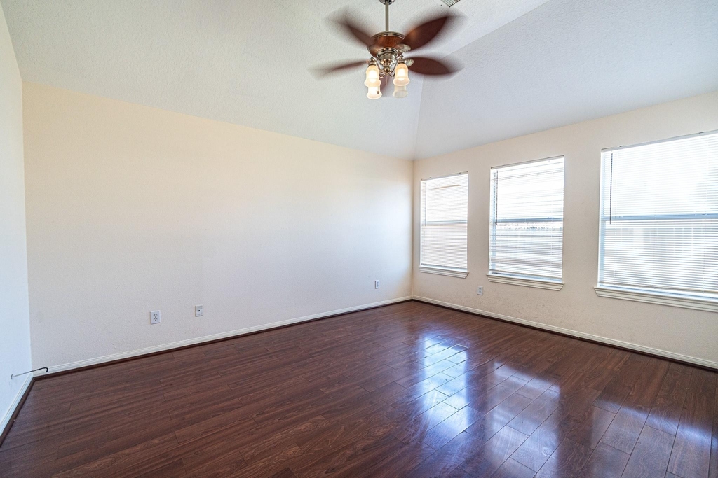 19538 Narcissus Brook Lane - Photo 10