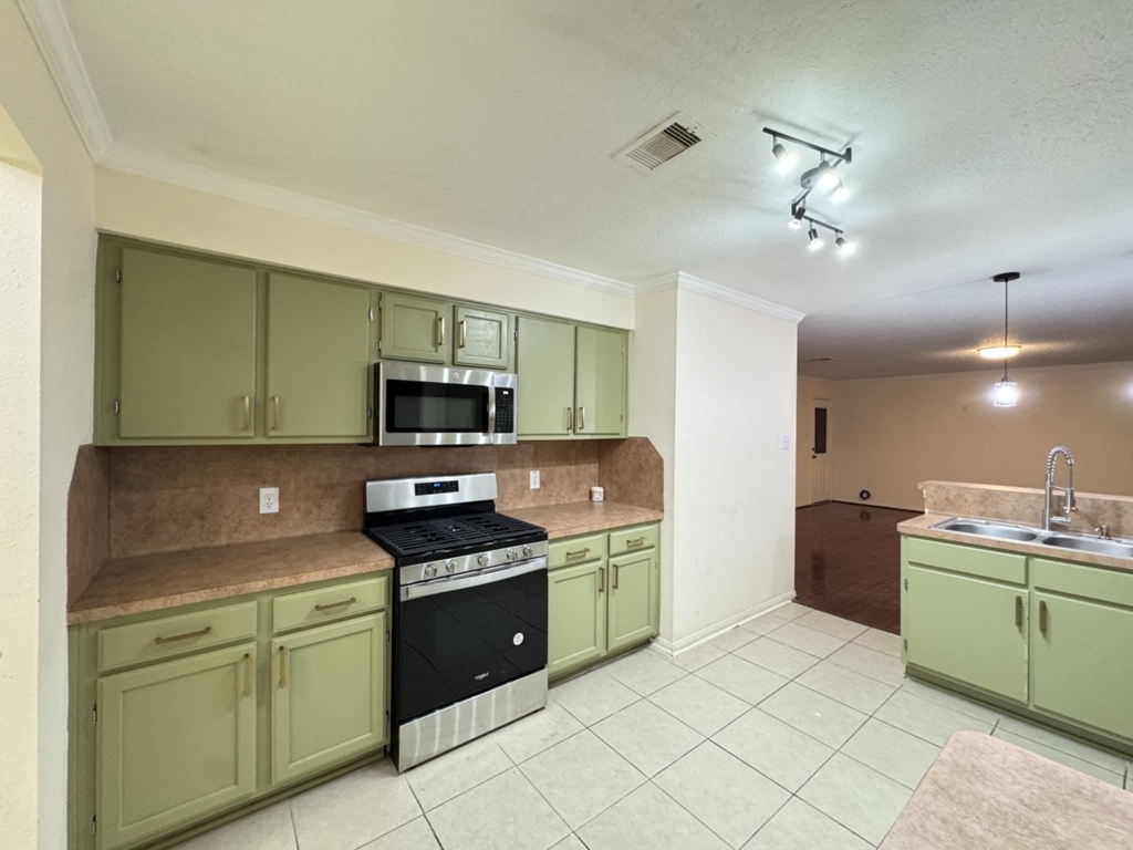 19538 Narcissus Brook Lane - Photo 8