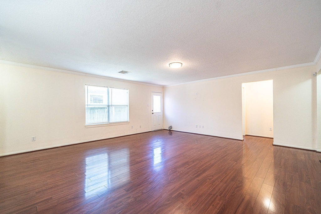 19538 Narcissus Brook Lane - Photo 4