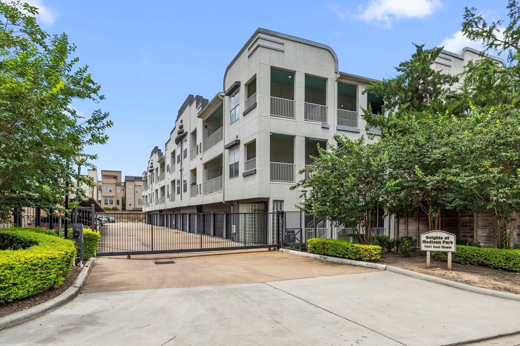 1441 East Street - Photo 1