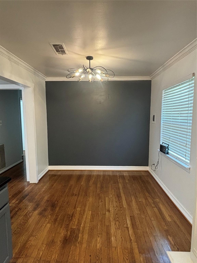 10510 Sierra Drive - Photo 3