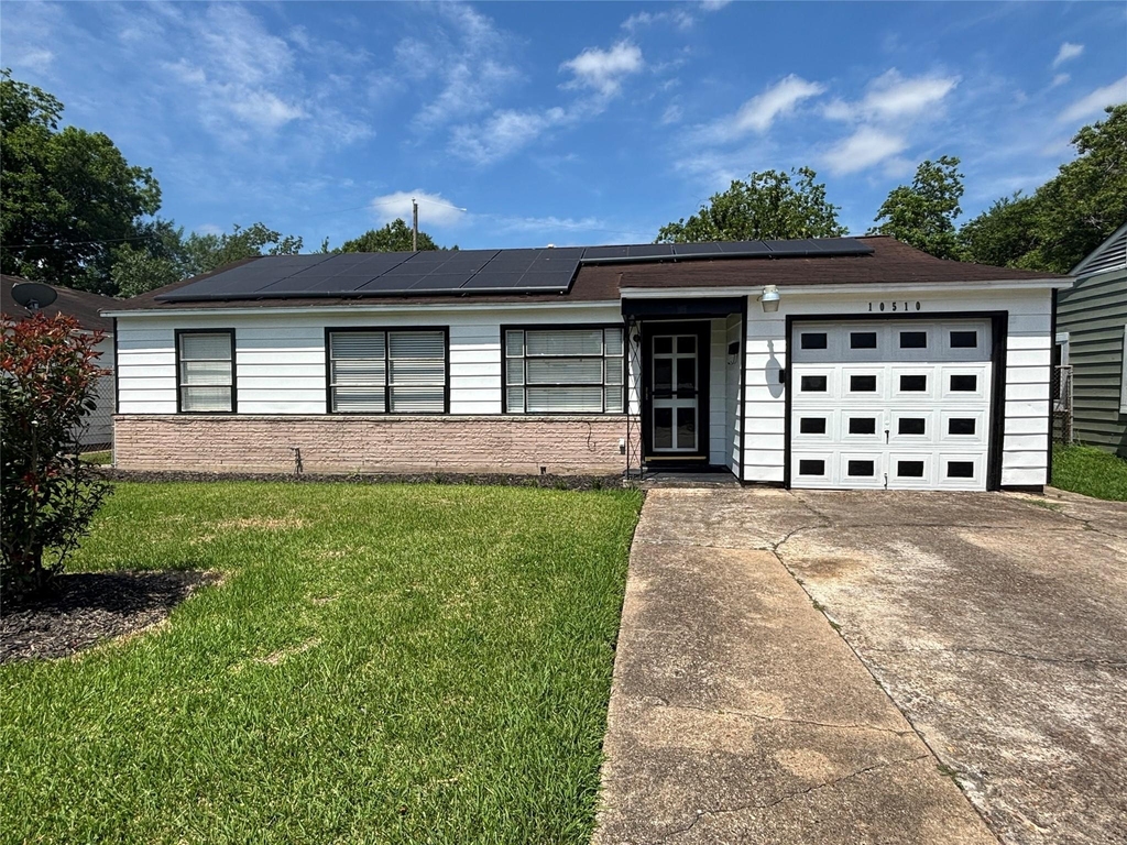 10510 Sierra Drive - Photo 0