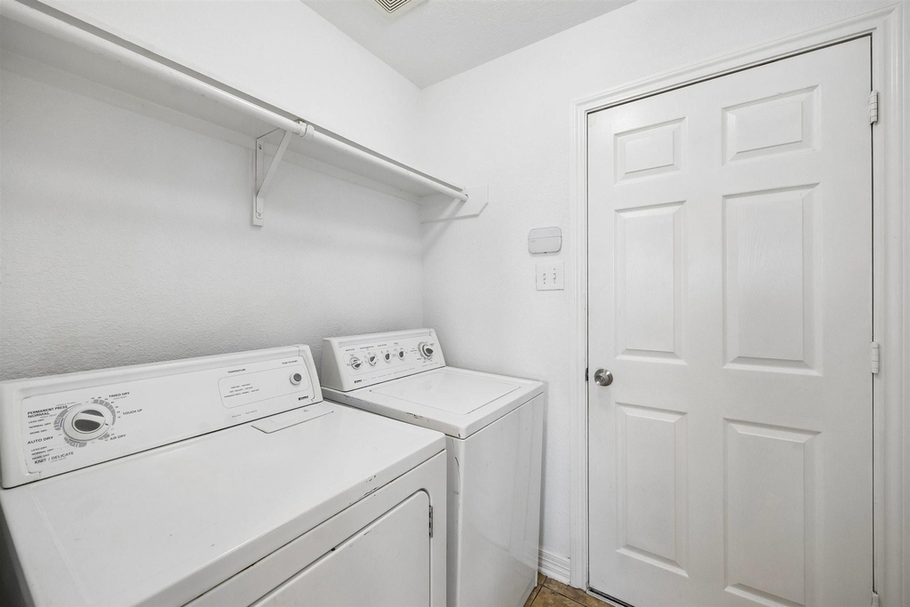 13926 Tinsley Court - Photo 12