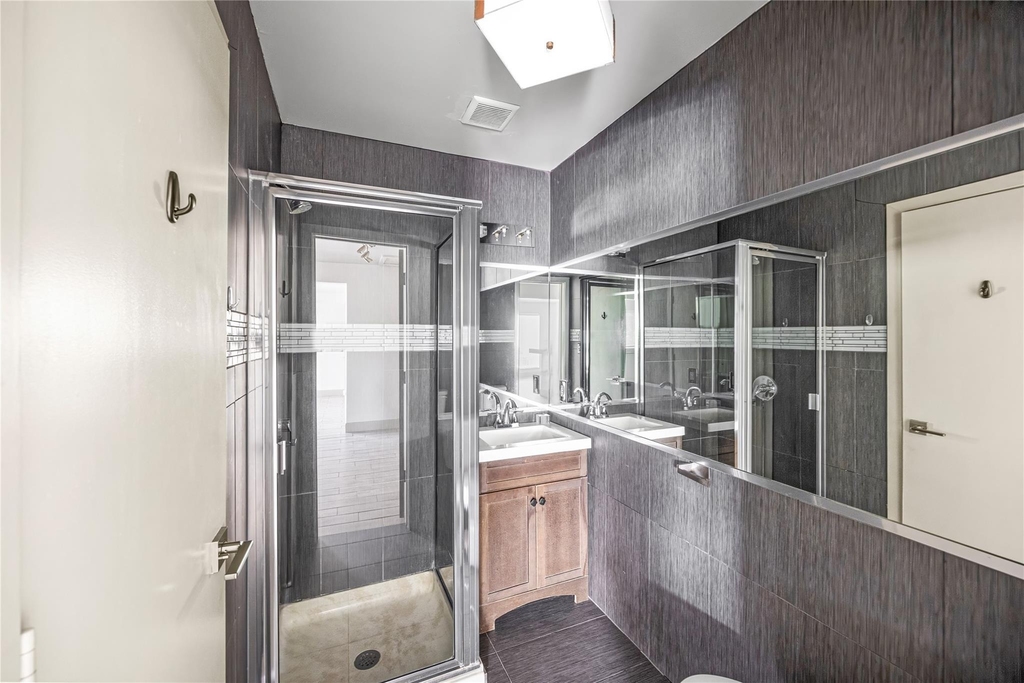 1710 Maryland Street - Photo 11