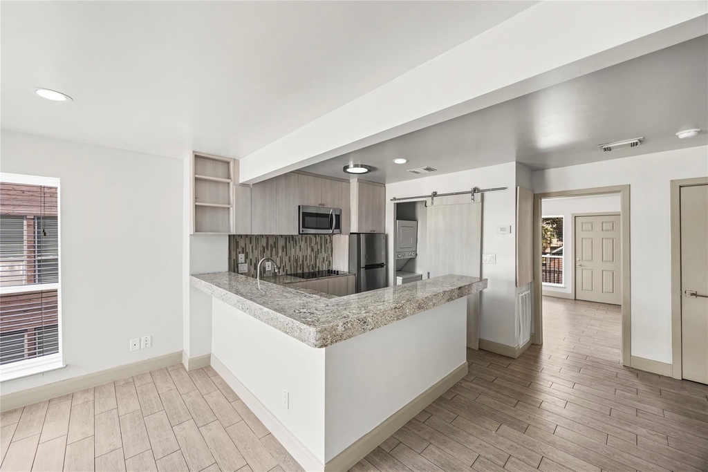 1710 Maryland Street - Photo 5