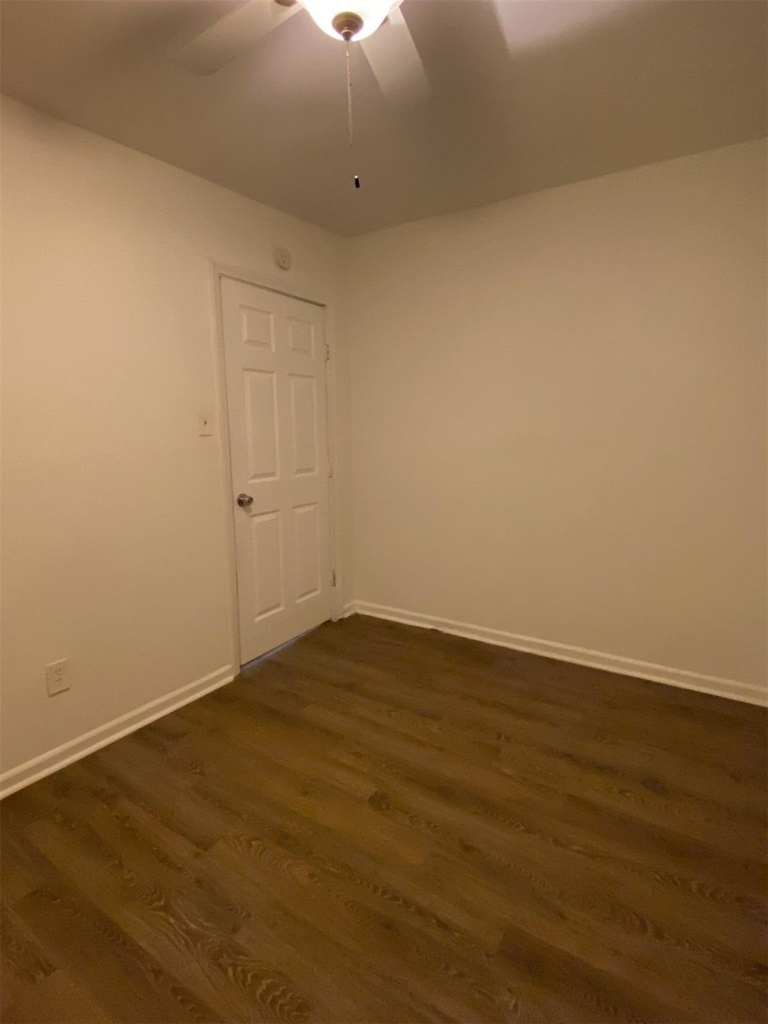 5523 Avenue O 1/2 - Photo 6