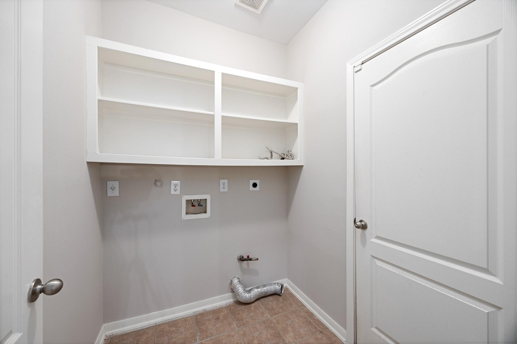 6118 Pine Lakes Drive - Photo 9