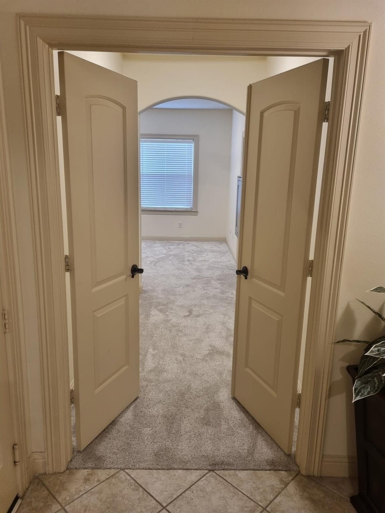 404 W 16th Street - Photo 6