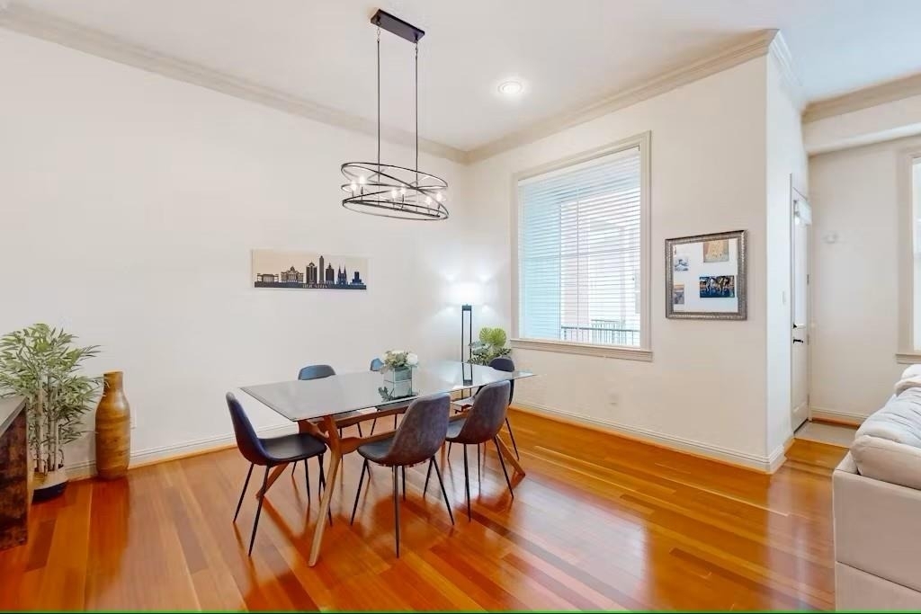 404 W 16th Street - Photo 3