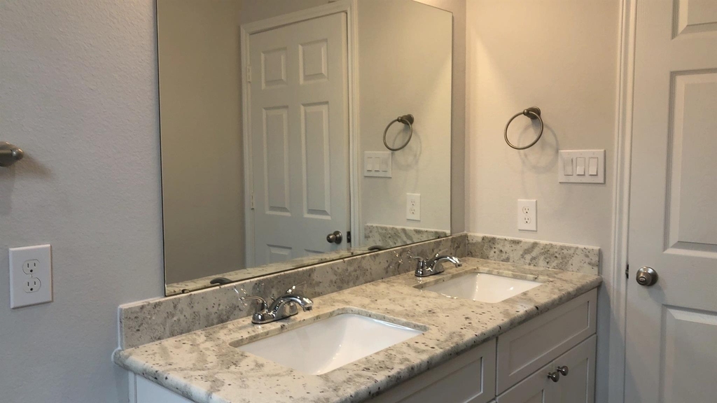 9218 Nyssa Avenue - Photo 10