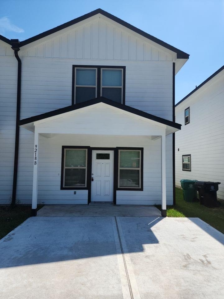 9218 Nyssa Avenue - Photo 0