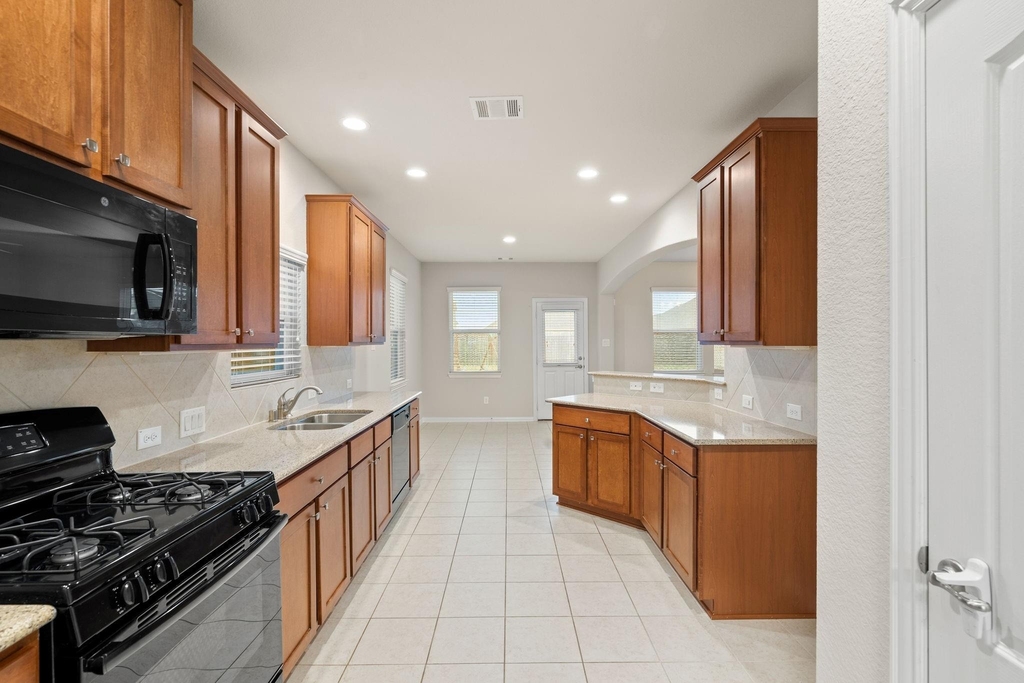 135 San Bernard Drive - Photo 7