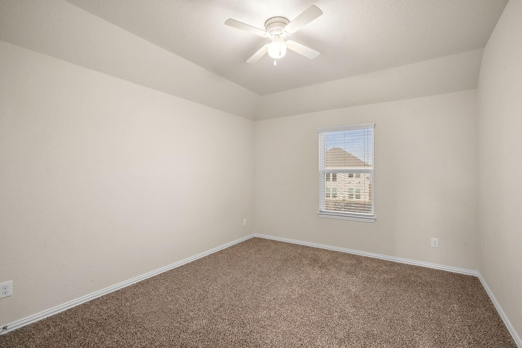 135 San Bernard Drive - Photo 28