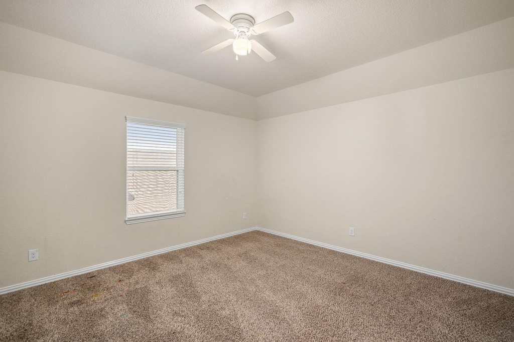 135 San Bernard Drive - Photo 26