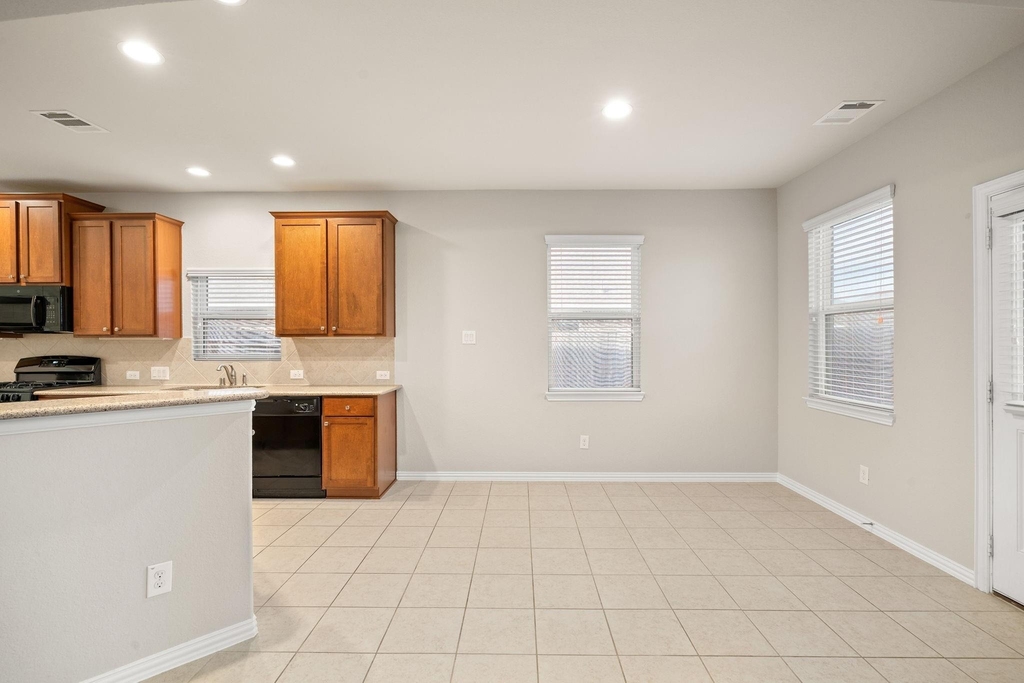135 San Bernard Drive - Photo 12