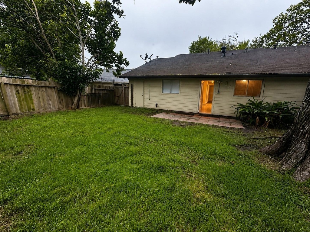 615 Cole Street - Photo 19