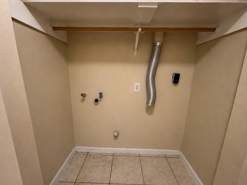 615 Cole Street - Photo 15
