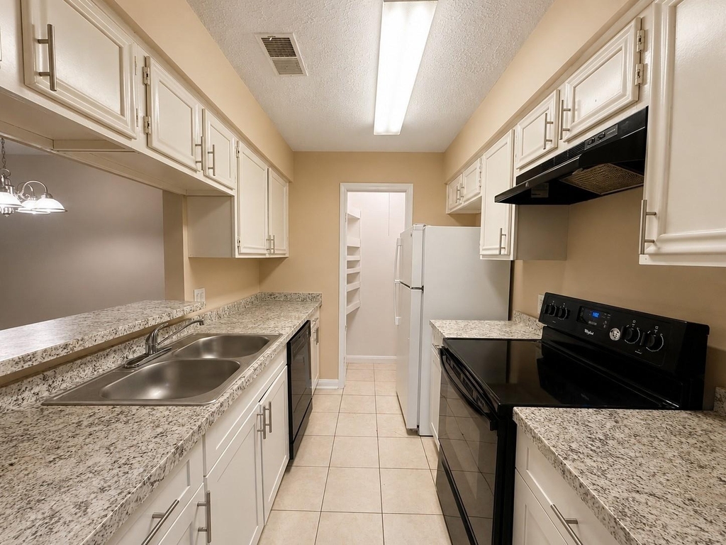 615 Cole Street - Photo 6