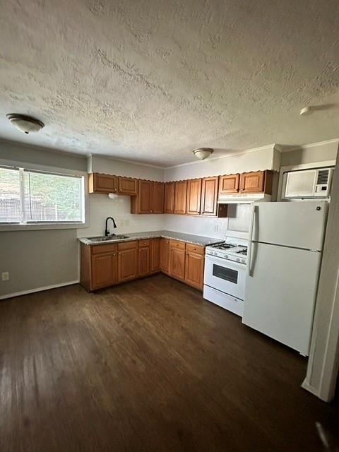 1014 23rd Street E - Photo 1