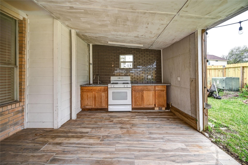 11906 Dinosaur Valley Drive - Photo 48